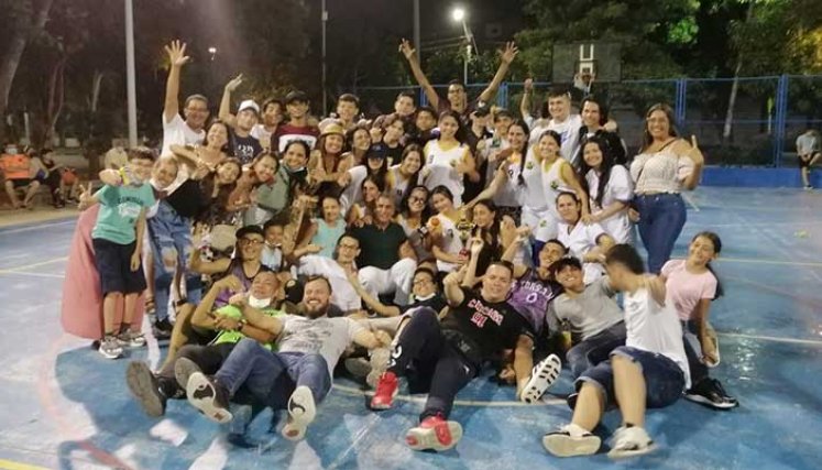 El equipo de baloncesto femenino News Stars de Atalaya ganó la Copa CODIBA