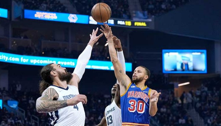 El baloncesto de la NBA otro de los campeonatos que se juega en medio de la pandemia.