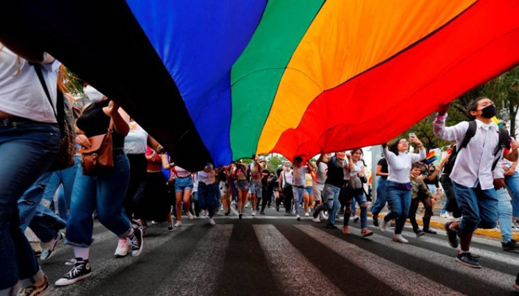 ¡Histórico! Chile aprueba el matrimonio entre personas del mismo sexo