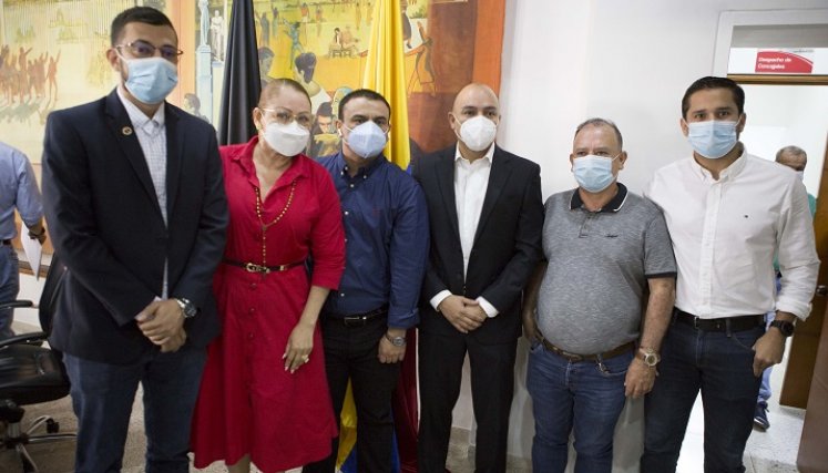 Oscar Sandoval recibió el apoyo de 17 concejales./Foto Juan Pablo Cohen-La Opinión