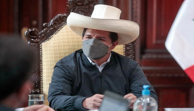 Pedro Castillo, en el poder en Perú desde el 28 de julio, derrotó por estrecho margen en balotaje a la derechista Keiko Fujimori./ AFP