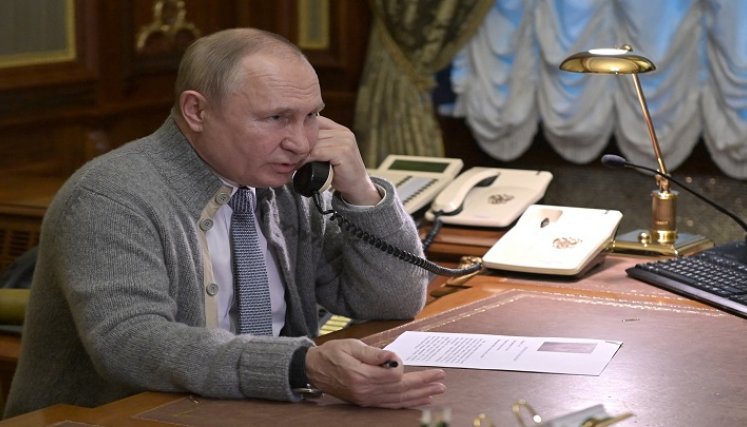 Putin dijo estar "convencido" de que era posible un diálogo "eficaz" y "basado en el respeto mutuo"./ AFP