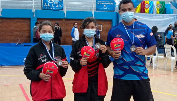 Dana Carvajal y Nataly Acuña destacan en Madrid, Cundinamarca.