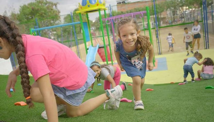 Los niños de El Desierto ahora tienen un parque digno para jugar./Foto cortesía