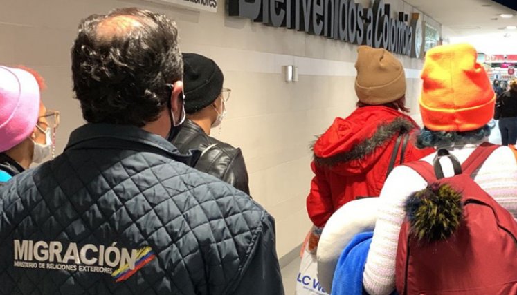 Cinco jóvenes fueron rescatados por Migración Colombia. / Foto: Migración