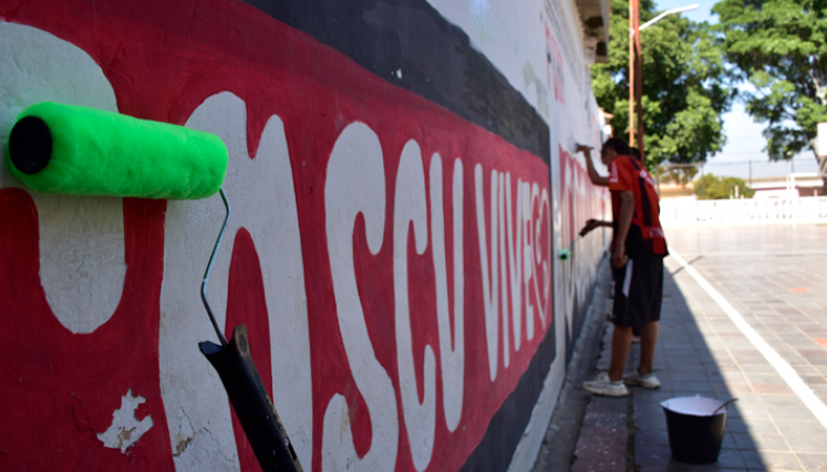 Con murales y limpieza se embelleció el lugar.