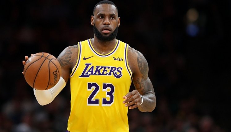 LeBron James pide perdón  por derrota de los Lakers