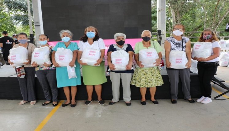 El ‘Poder Rosa’, se abre camino para el progreso y desarrollo de la región./Foto. Cortesía / La Opinión 