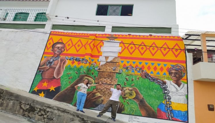 El rompimiento de las cadenas de la libertad simboliza la abolición de la esclavitud en Colombia. En el parque principal de Ocaña se encuentra la Columna de los Esclavos. / Foto: Cortesía / La Opinión 