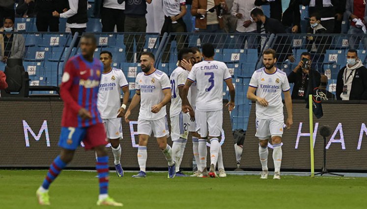 Real Madrid superó al FC Barcelona en las semifinales de la Supercopa de España. 