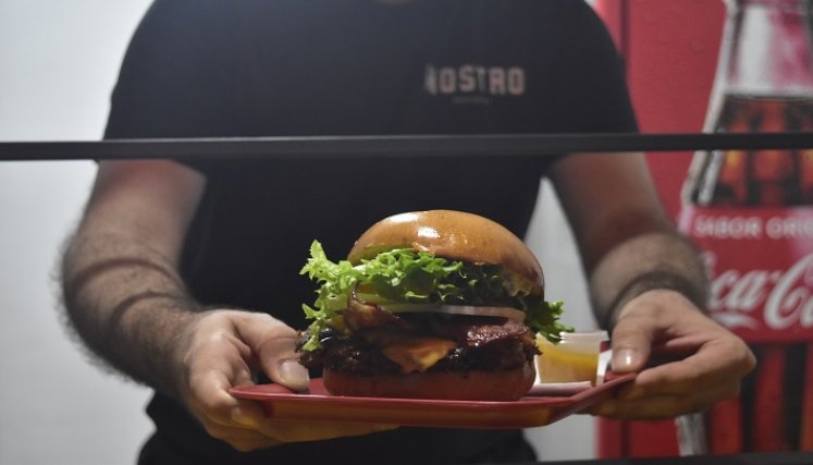 Las cocinas ocultas, un negocio rentable en Cúcuta./Foto: Pablo Castillo - La Opinión