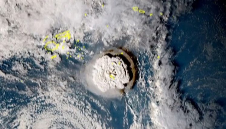 Tsunami provocado por erupción en las islas Tonga llega a Japón./Foto: AFP