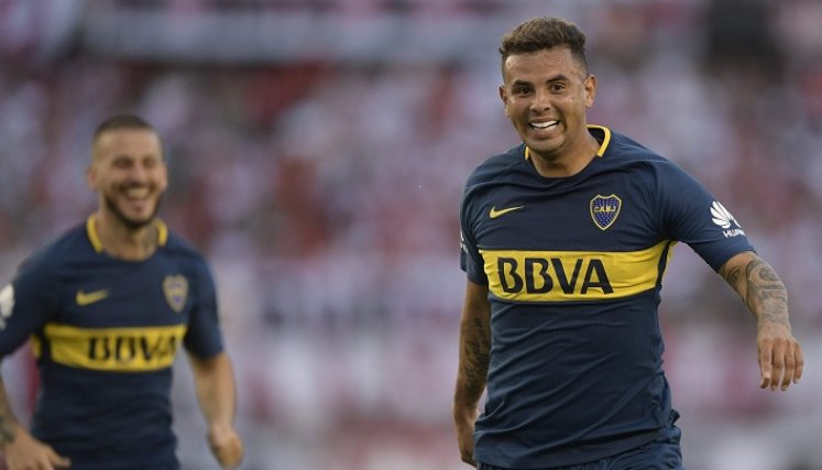 Edwin Cardona dejó el Boca Juniors