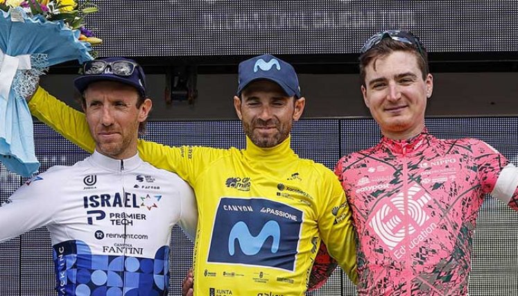 El español Alejandro Valverde (centro) sigue demostrando su vigencia en el ciclismo internacional.
