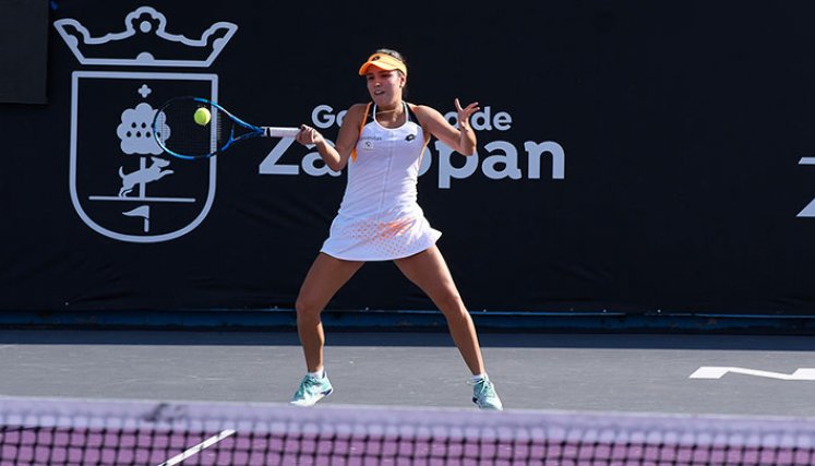 Camila Osorio en la primera ronda del WTA 250 de Guadalajara.