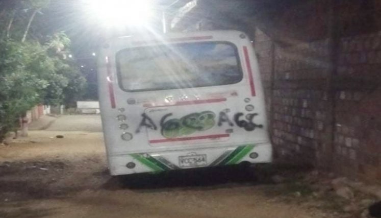 Los gaitanistas también están extorsionando a conductores de transporte público.
