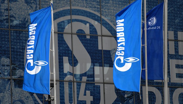 Gazprom, Shalke 04.