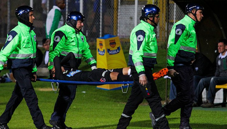 Mauricio Duarte, lesionado en el cuadrangular de ascenso 2015. 