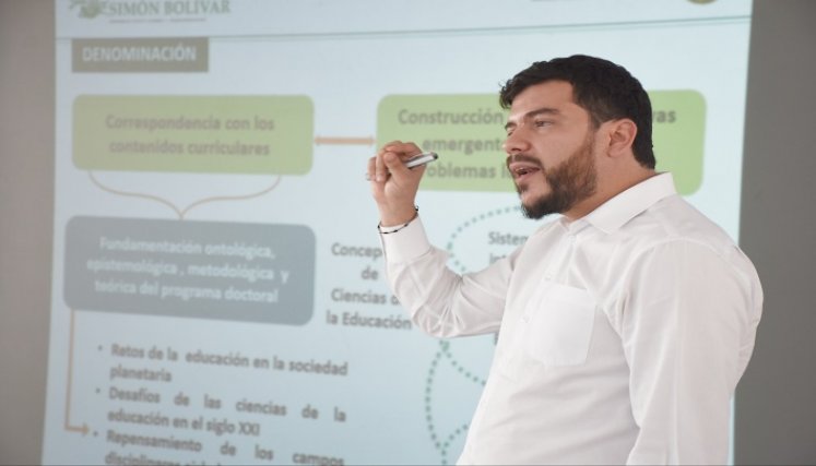 Juan Diego Hernández Albarracín, el profesor que impulsará la investigación en escuelas, colegios y universidades. / Foto: Cortesía