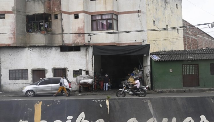 Las recicladoras en El Callejón. / Foto: Jorge Gutiérrez / La Opinión 