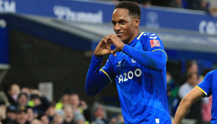 Yerry Mina anotó en la victoria 4-1 del Everton. 