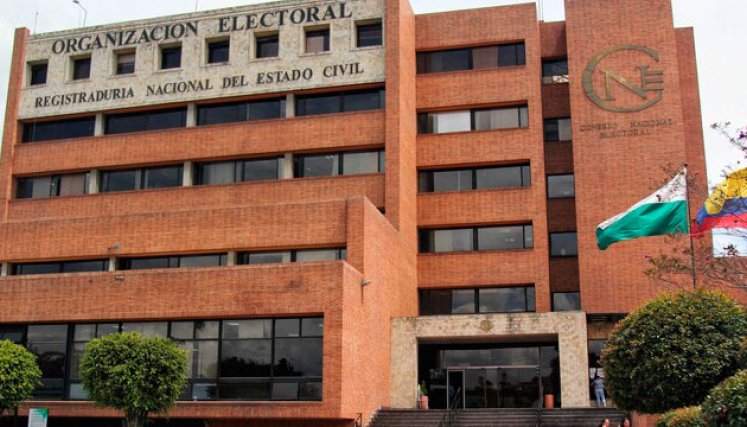 El registrador Alexander Vega Rocha indicó que por primera vez el software de escrutinio es propiedad de la Organización Electoral y no será operado por ninguna empresa privada.