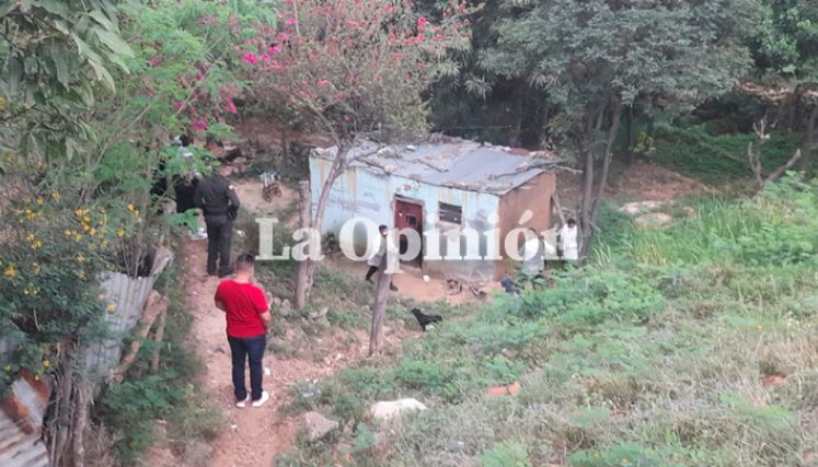 Asesinan con una piedra a mujer en Villa del Rosario