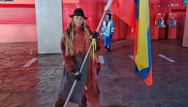 Con ruana, delegación colombiana desfiló en los juegos de invierno