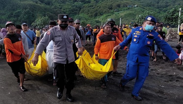 Al menos 10 personas mueren arrastradas por el mar durante rito de meditación./Foto: internet