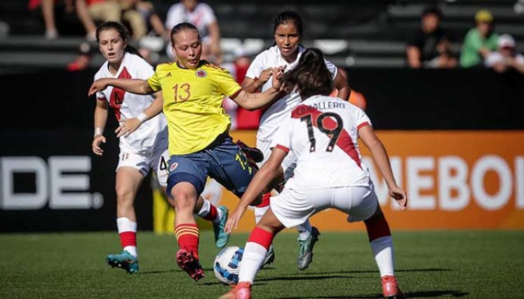 La selección Colombia femenina Sub-17 se dio un festín ante Perú.