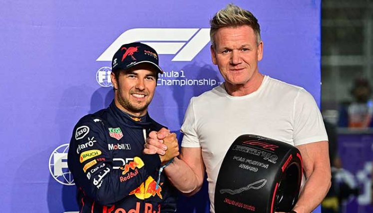 El piloto mexicano Sergio 'Checo' Pérez, obtiene su primera pole position en la Fórmula Uno.