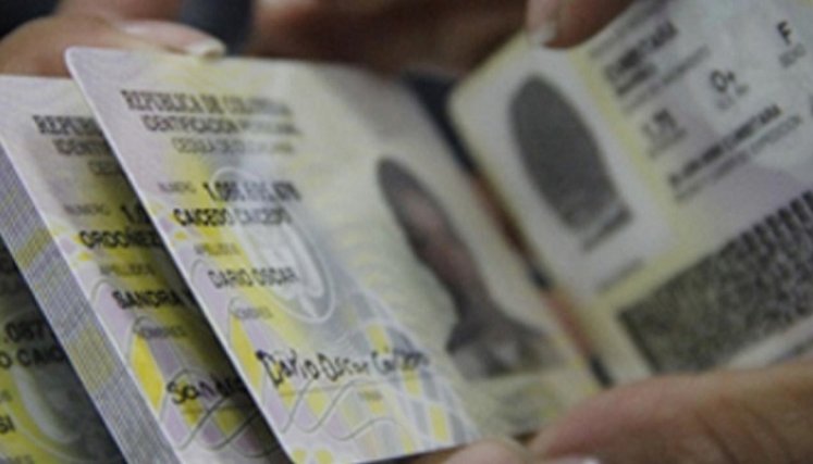 Cédulas de colombianos y venezolanos. / Foto: Cortesía 