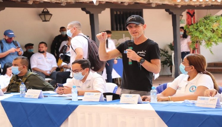 Más de 600 mil millones de pesos serán destinados a fortalecer las iniciativas de infraestructura vial en los 8 municipios priorizados del Catatumbo.