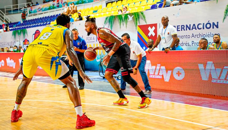 Miles Bowman Jr, jugador de Motilones del Norte en 2021. 