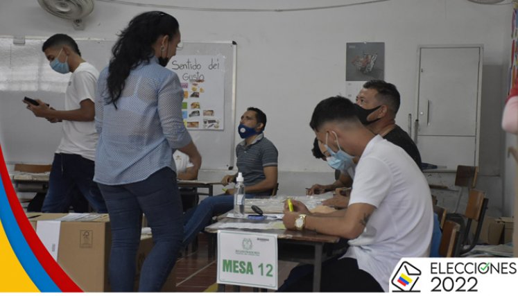 Juiciosos y madrugadores: así votaron los candidatos a congreso./Foto: La Opinión