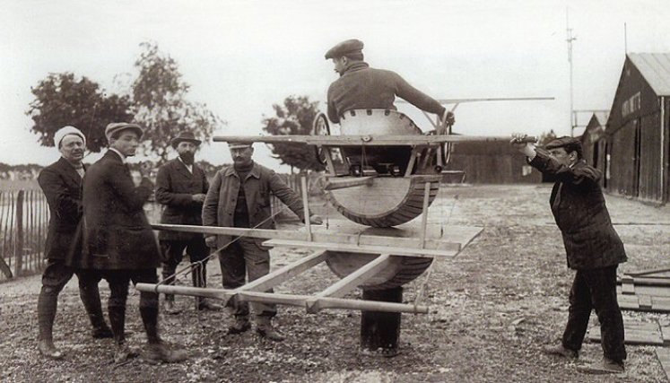 Se crearon simuladores de vuelo para entrenar a los pilotos durante la Primera Guerra Mundial./Foto: internet
