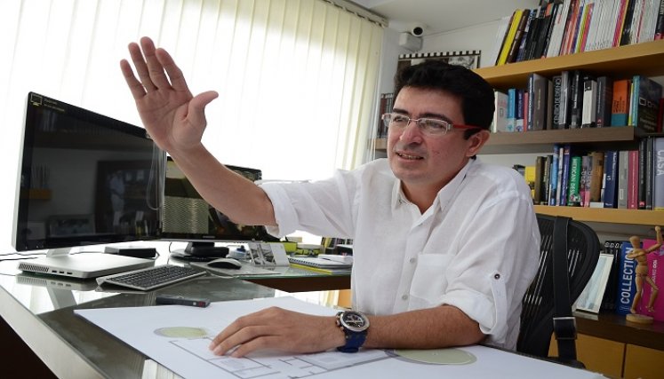  La Junta Directiva del área metropolitana de Cúcuta, convocó ayer una reunión extraordinaria para debatir el destino del arquitecto Miguel Peñaranda, director de esta entidad administrativa.