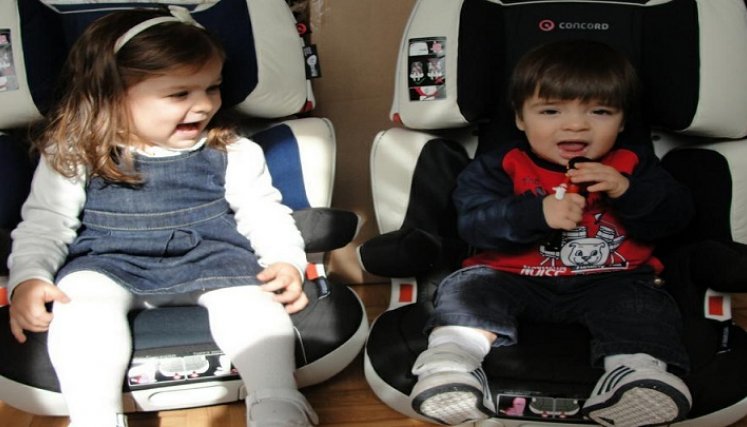 Los niños no deben ir en la parte delantera de los vehículos. / Foto: Cortesía / La Opinión 