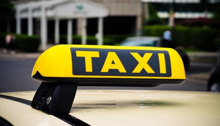 Taxi