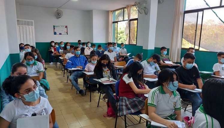 En los colegios se hace el seguimiento a todos los protocolos de bioseguridad para el regreso gradual, seguro y efectivo de los niños a las aulas de clases. / Cortesía/ La Opinión 
