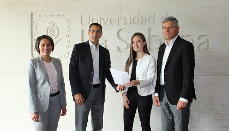Becas estudiantiles.