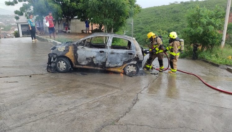 Siguen quemando taxis en Cúcuta