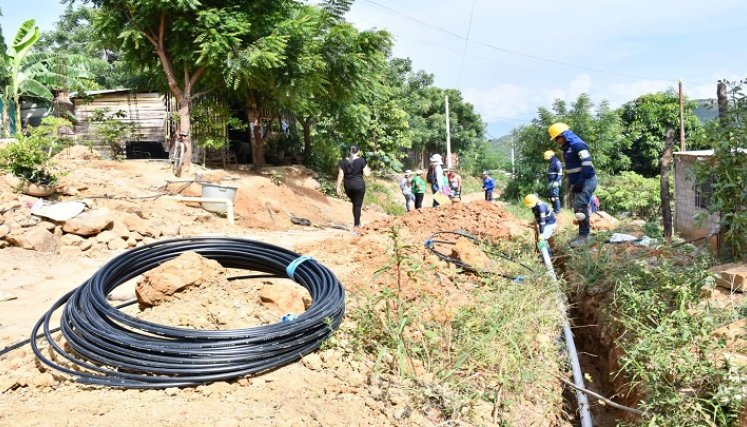Barrios La Flor y Alfonso  Gómez tendrán agua potable