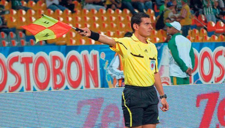 El juez Alexánder Guzmán, agredido en Bucaramanga.