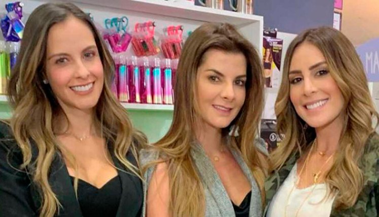 Laura Acuña, Carolina Cruz y Carolina Soto