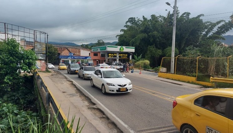 Varias entidades coordinan el dragado del río en el sector de Las Llanadas./ Foto:Javier Sarabia/La Opinión