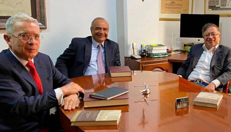 Uribe y Petro