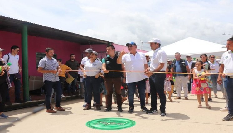 Con obras por impuesto mejoran vías en El Tarra