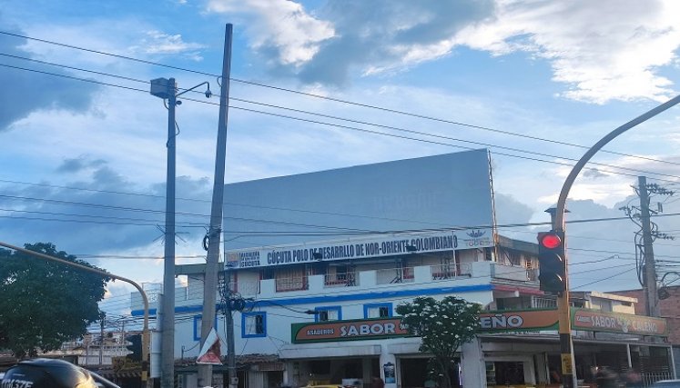 Desmontarán avisos publicitarios que no cumplan el POT