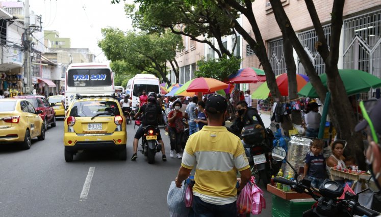 Alcaldía socializará carnetizar a vendedores ambulantes